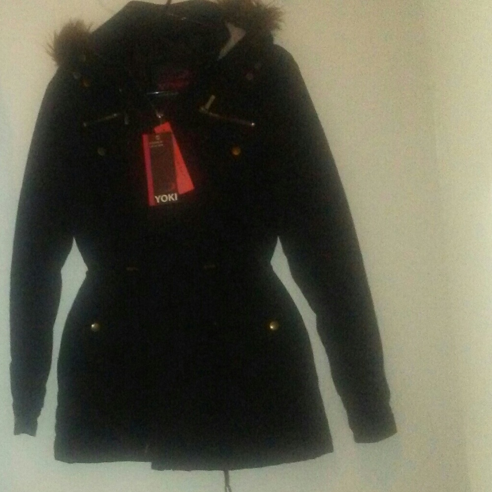 Black sherpa lining parka with faux fur hood